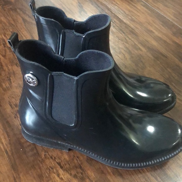 michael kors rain boots size 10